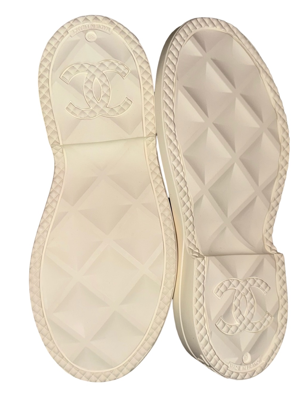 Chanel Caoutchouc CC Logo Rain Boots in beige and white rubber NWT - Picture 8 of 11